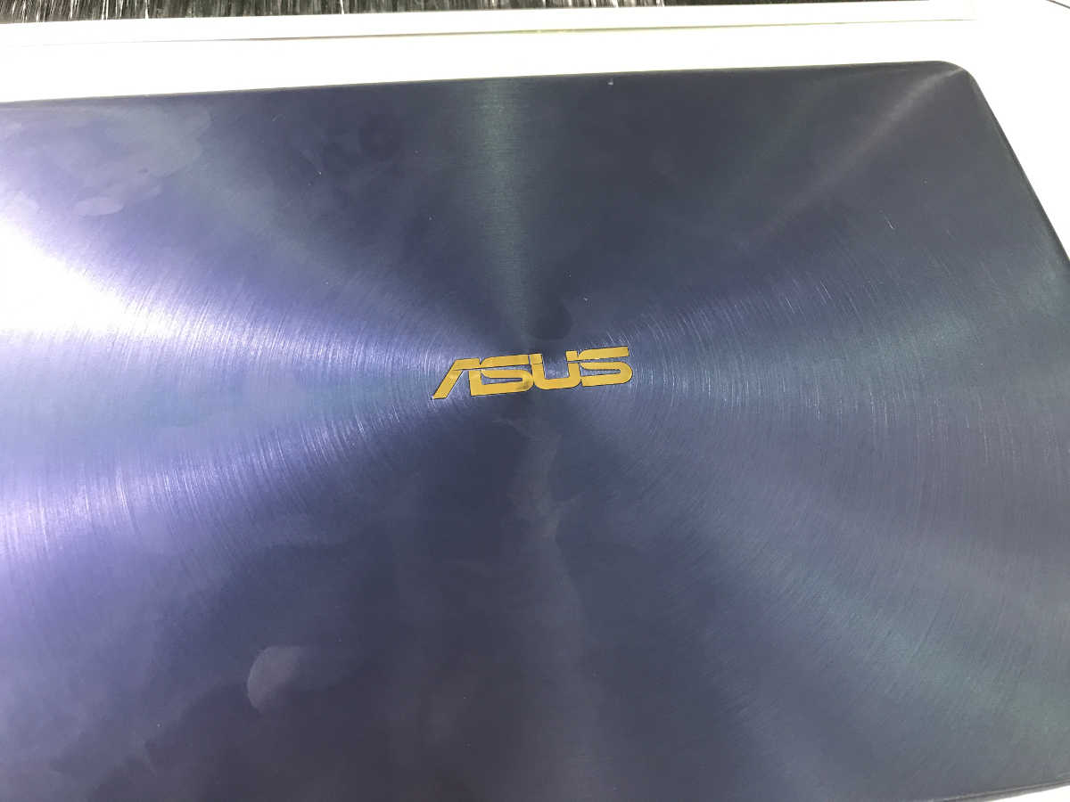 ASUS ZenBook Flip S - 4