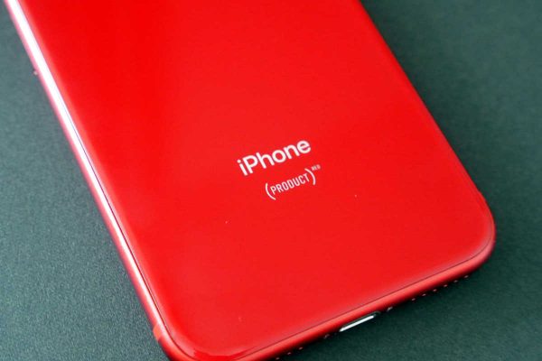 iPhone 8 (PRODUCT)RED - 3